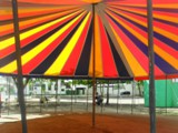 Lona de circo colorida
Tamanho: 15m (redondo)
